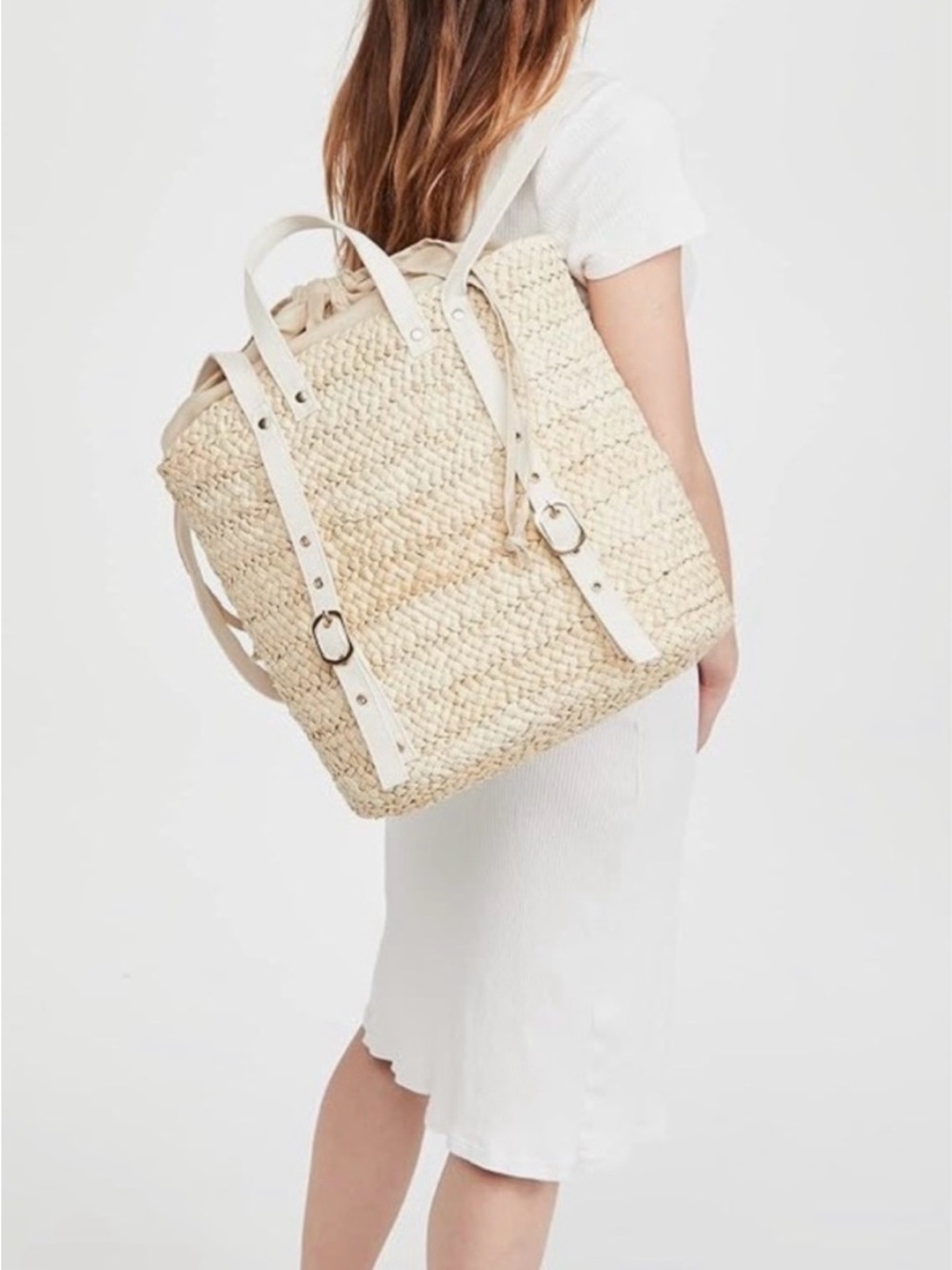 l*space Woven Straw Backpack in Natural Cream with White Straps